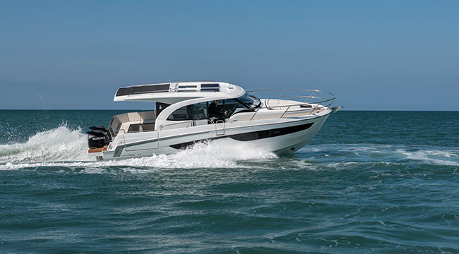 Motor yacht brokerage, Liguria